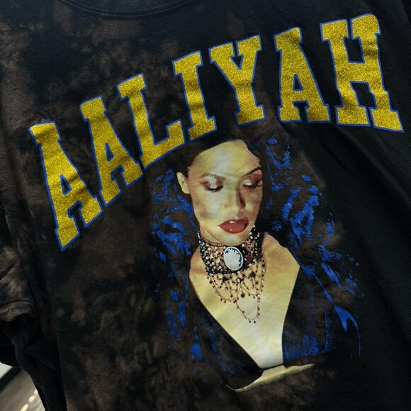 Vintage Aaliyah Mineral Wash T-Shirt Size Large | Y2K R&B Graphic Tee 90s Style - Picture 4 of 7